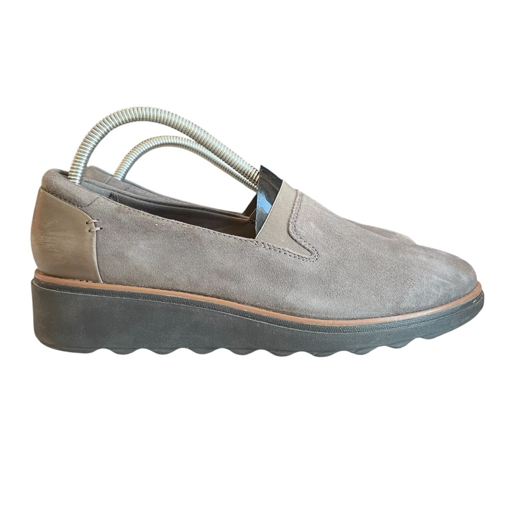 Clarks Women's Slip-On Loafer Shoes‎